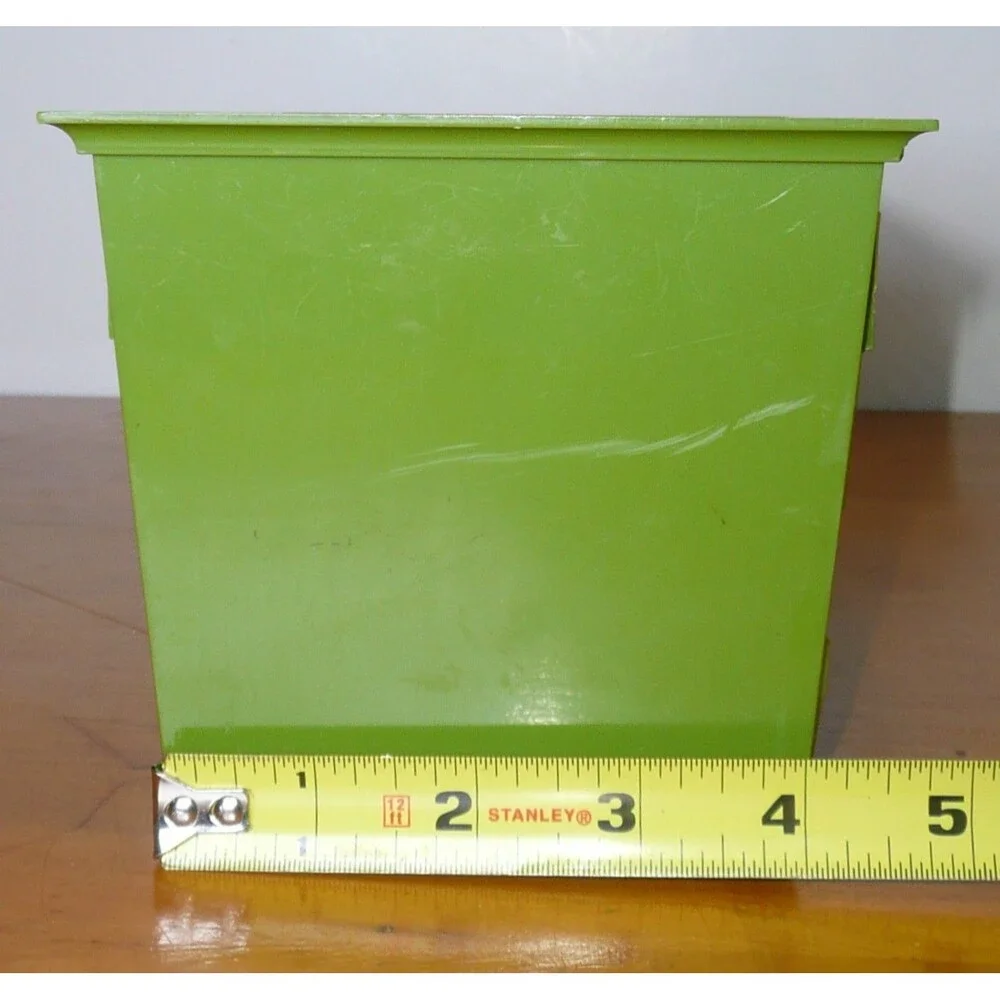 Vintage Avocado Green Daisy Flower Plastic Napkin Holder Basket Boho 70s Decor